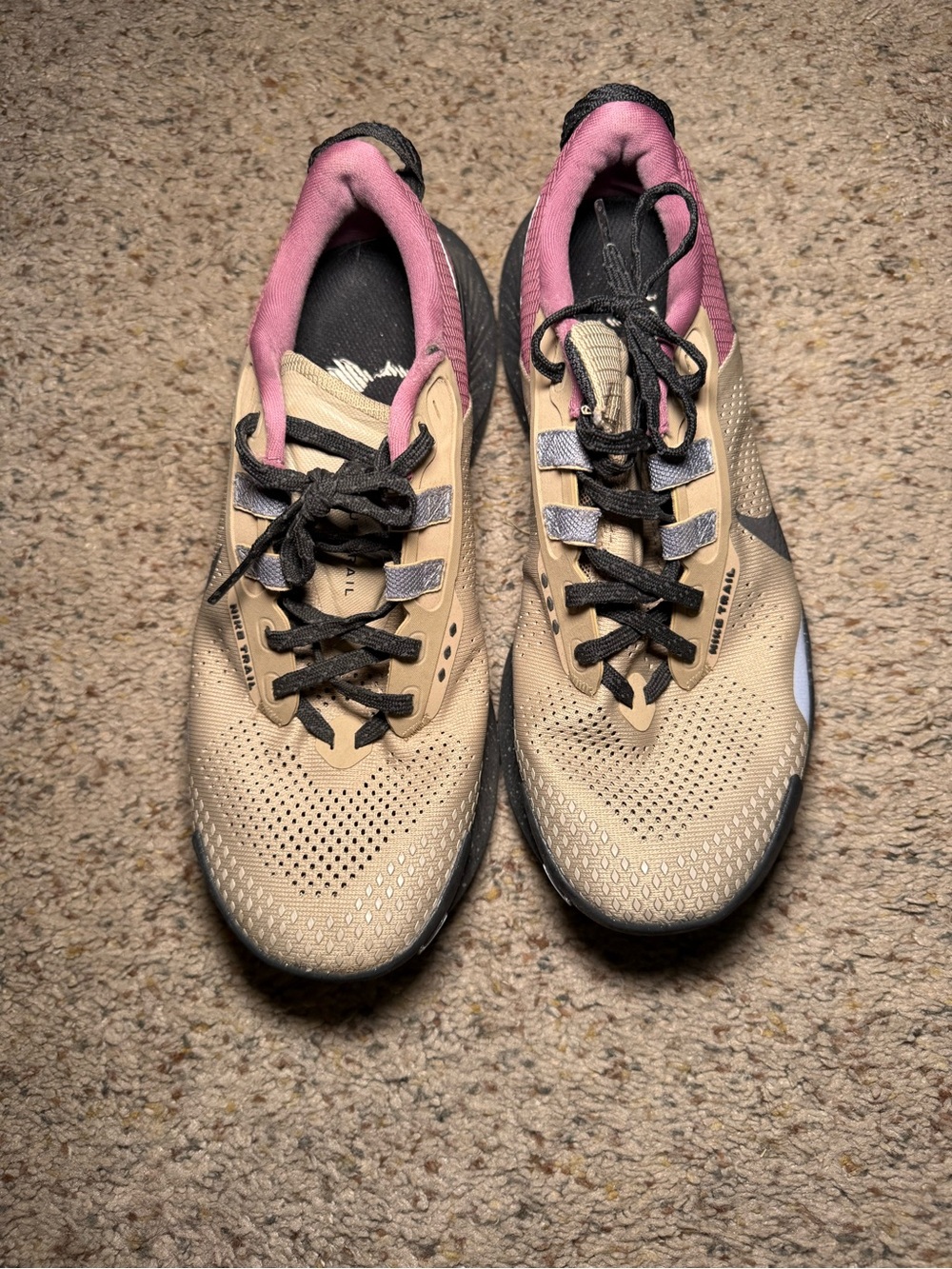 Nike Women's Running Sneakers in Beige with Pink Lining